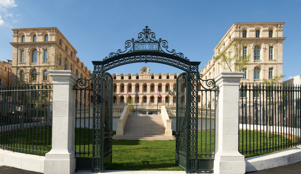 Intercontinental Marseille : Un patrimoine d’histoire et de luxe face au vieux port